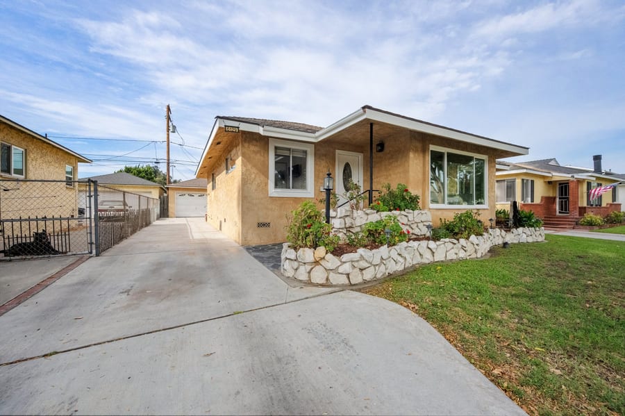 6129 Greenmeadow Road, Lakewood